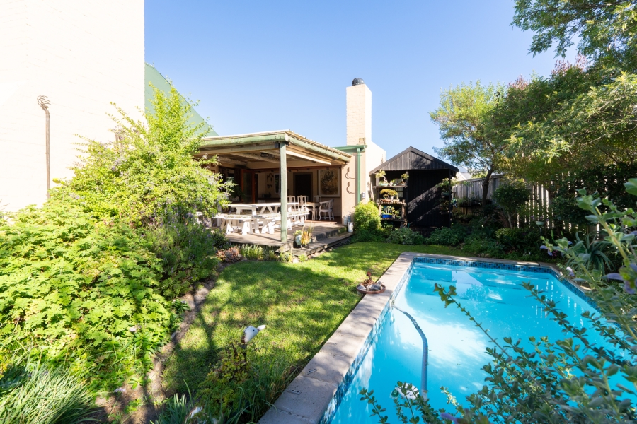 4 Bedroom Property for Sale in Bettys Bay Western Cape
